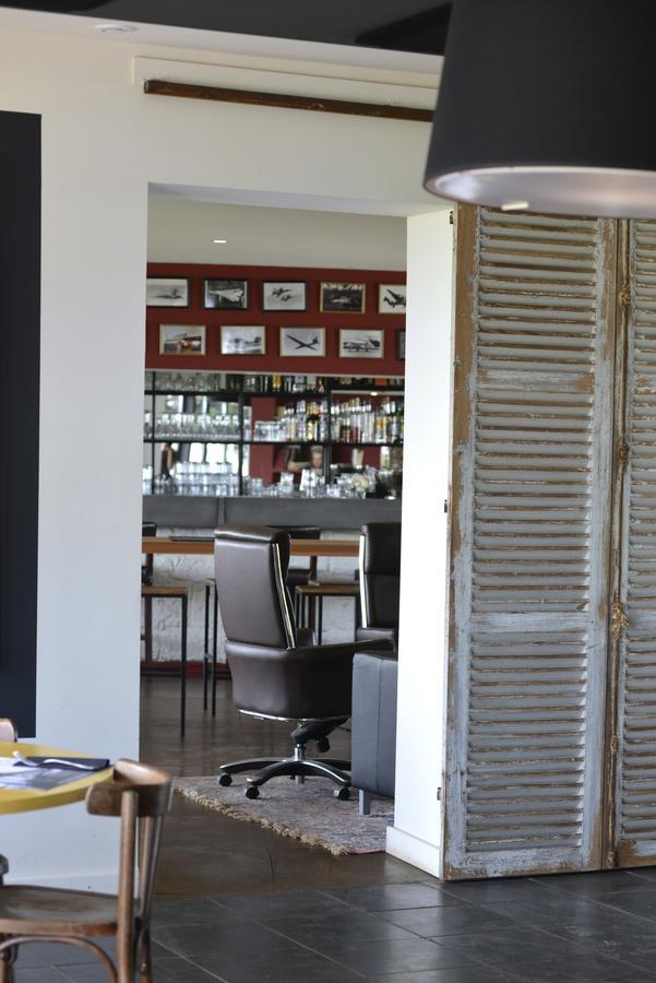 Logis Hotel & Restaurant De L'Aerodrome De La Baie De Somme Buigny-Saint-Maclou 外观 照片